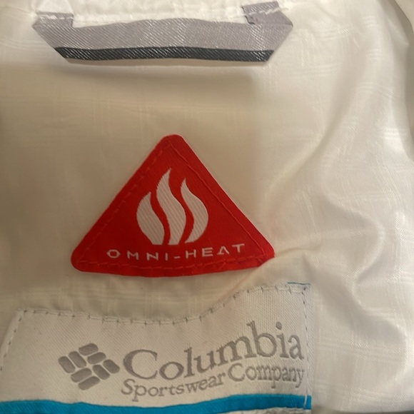 Columbia white Omni heart XS insulated ski jacket​ - Picture 4 of 5